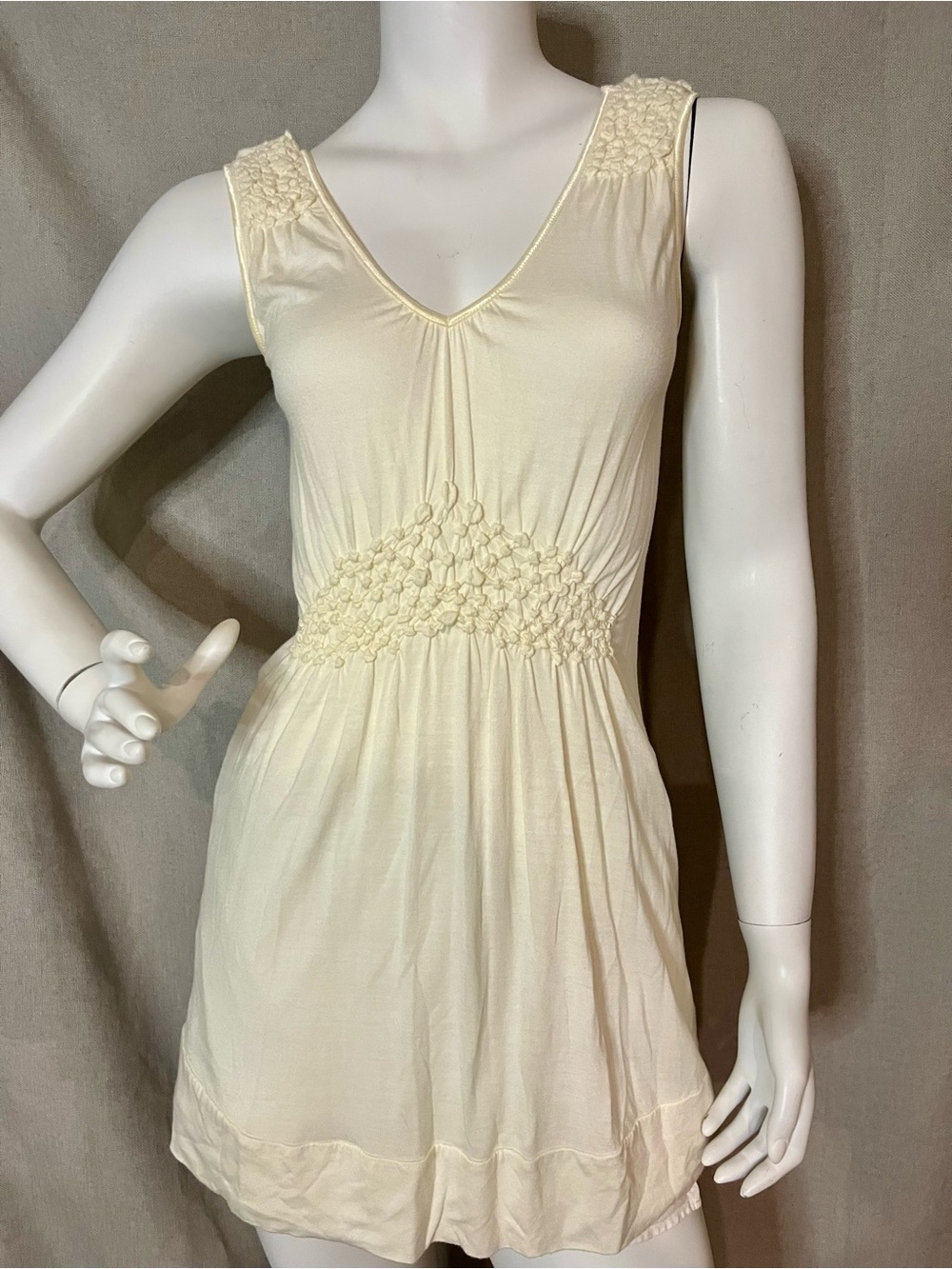 Elegant Cotton Cream Sleeveless Top/Tunic S